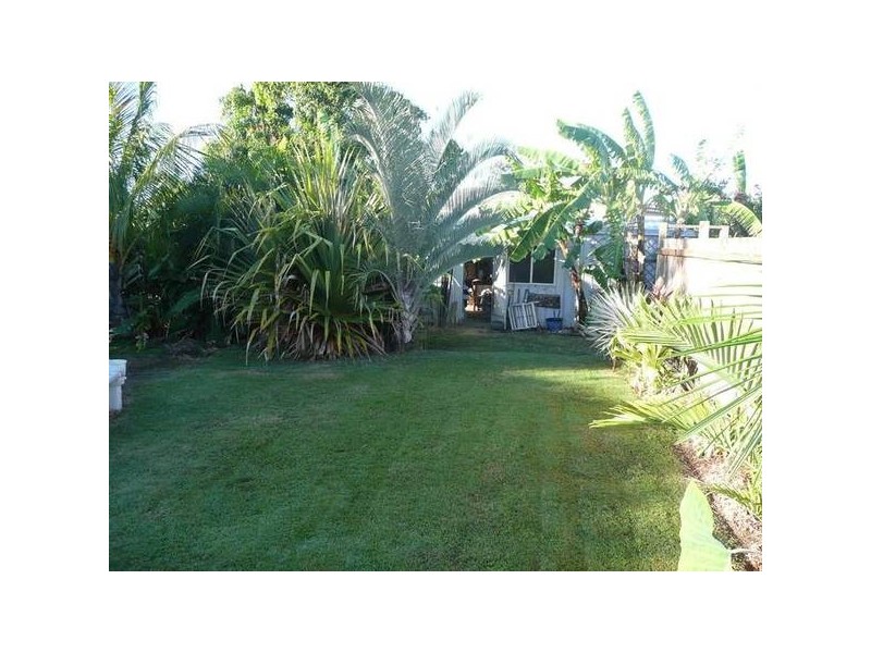68 Tracey STREET, Bowen QLD 4805