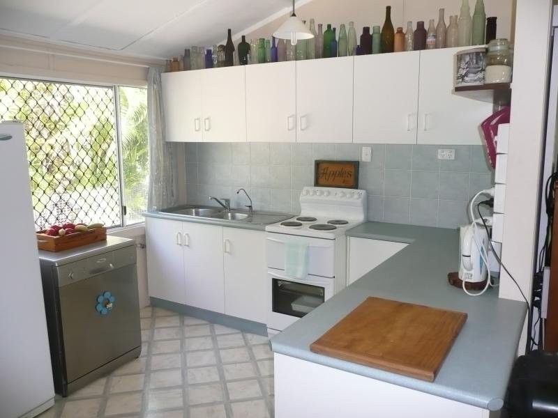28 Tracey STREET, Bowen QLD 4805