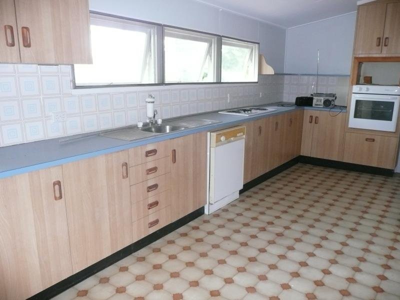 3 Short STREET, Collinsville QLD 4804