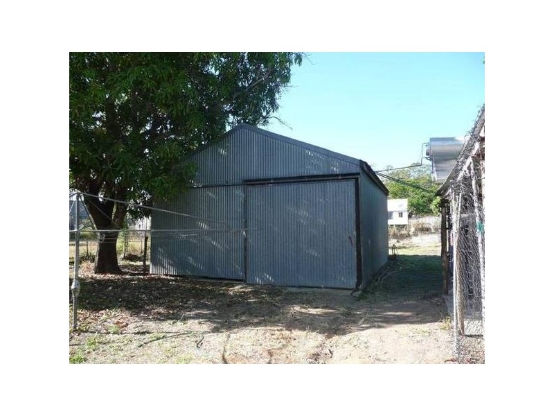 27 Seventh AVENUE, Scottville QLD 4804
