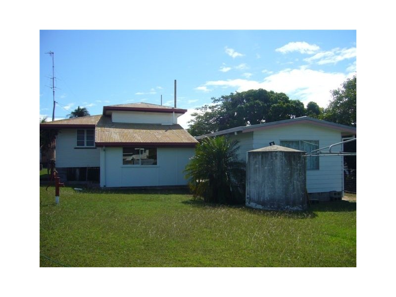 1 Daniel STREET, Bowen QLD 4805