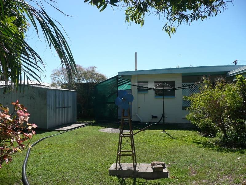 13 Mullers LANE, Bowen QLD 4805