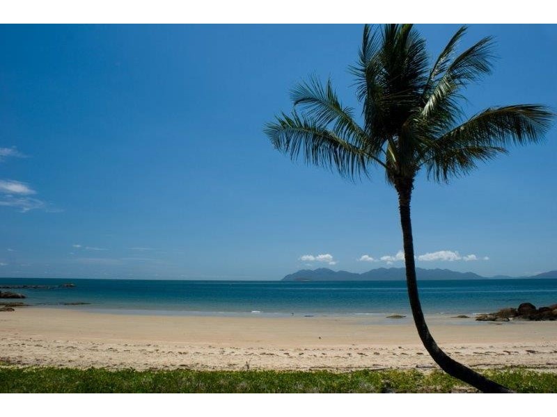 1/2 Pandanus Street, Bowen QLD 4805