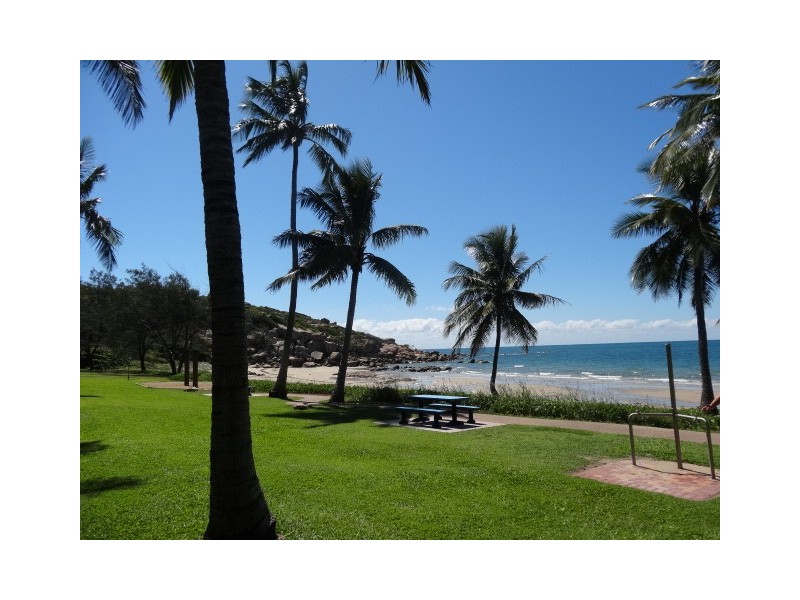 1/2 Pandanus Street, Bowen QLD 4805