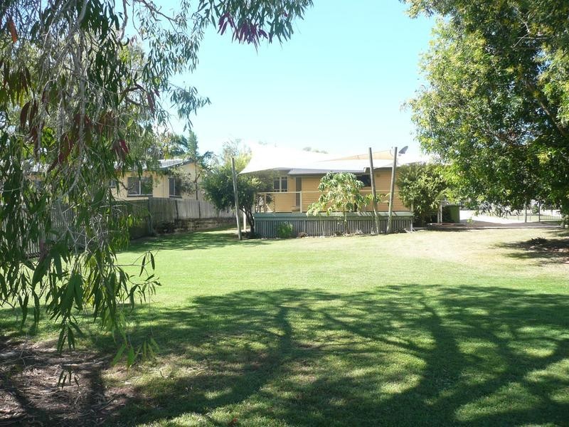111 Soldiers ROAD, Bowen QLD 4805
