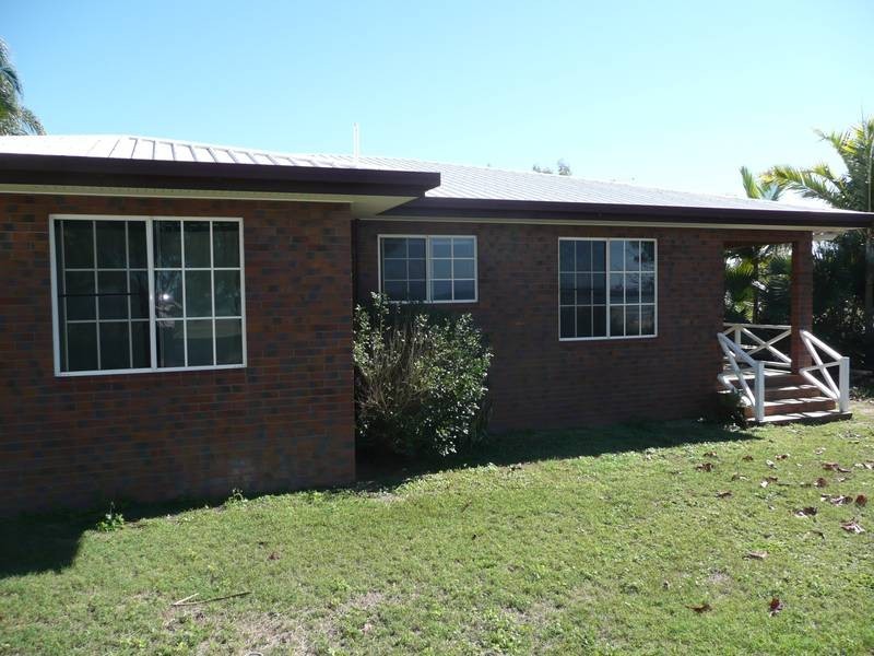 9 Thomas STREET, Bowen QLD 4805