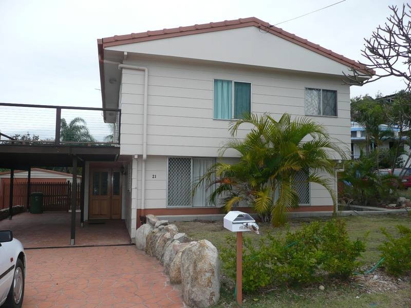 21 Rose Bay ROAD, Bowen QLD 4805