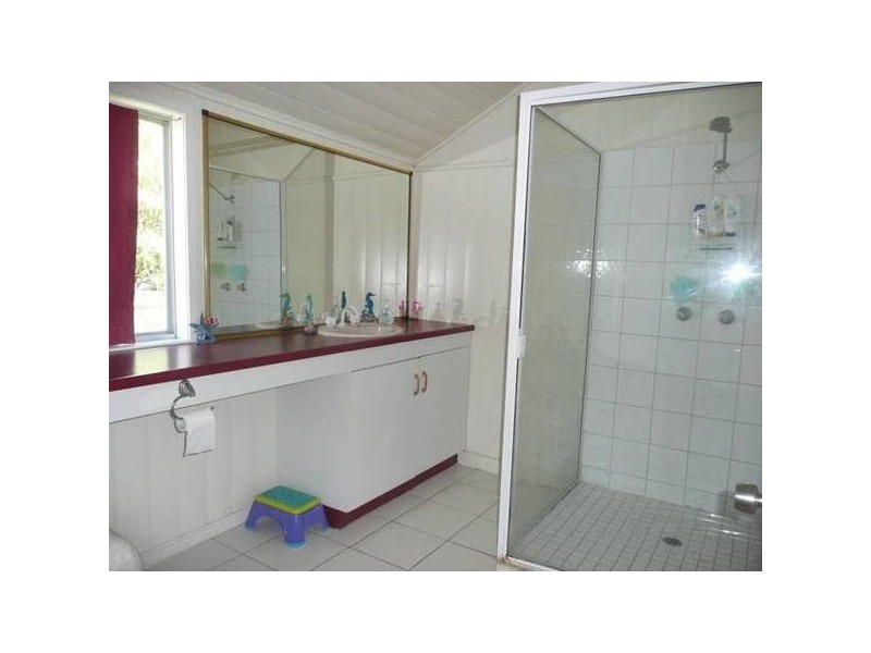 26 Reynolds STREET, Bowen QLD 4805