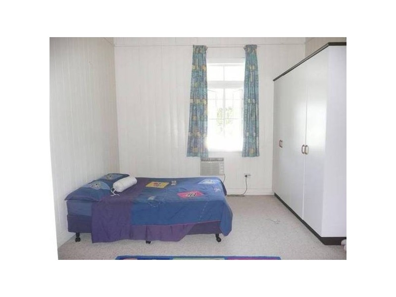 26 Reynolds STREET, Bowen QLD 4805