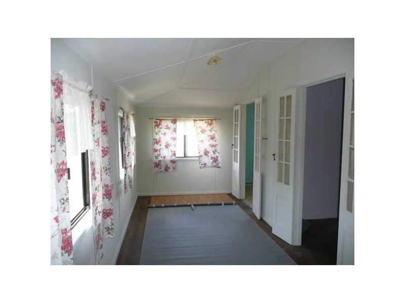 62 Livingstone STREET, Bowen QLD 4805