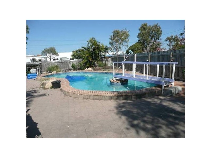 20 George STREET, Bowen QLD 4805