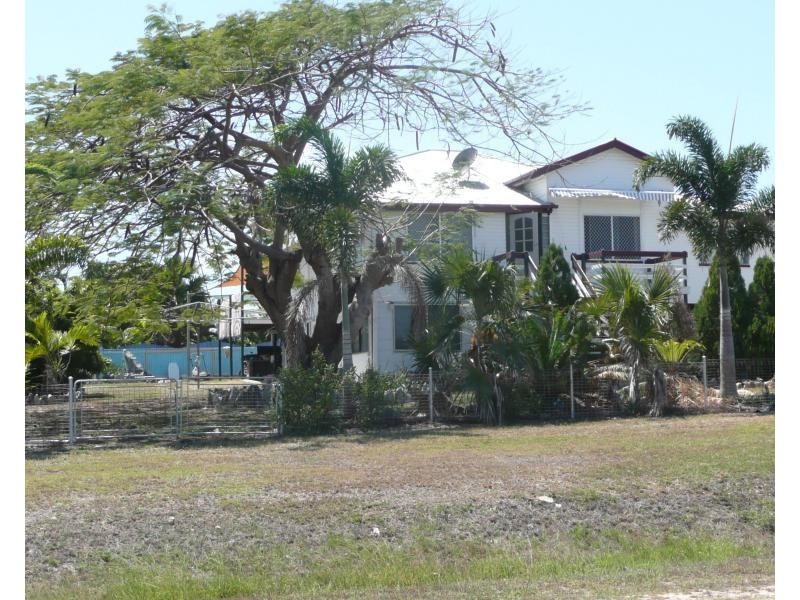 30 Brisbane STREET, Bowen QLD 4805