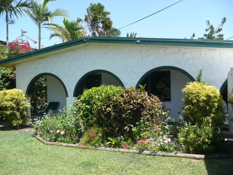 69 Field STREET, Bowen QLD 4805