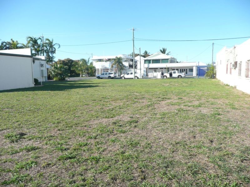 41 Murroona Street, Bowen QLD 4805