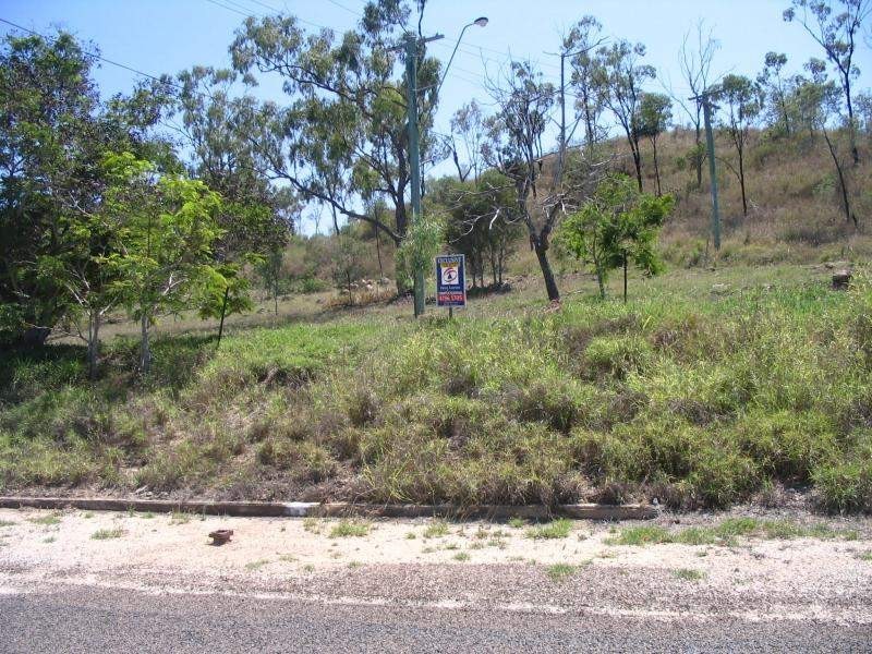 2 Gralton Street, Collinsville QLD 4804