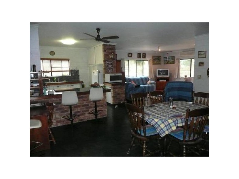 18502 Bruce Highway, Bowen QLD 4805