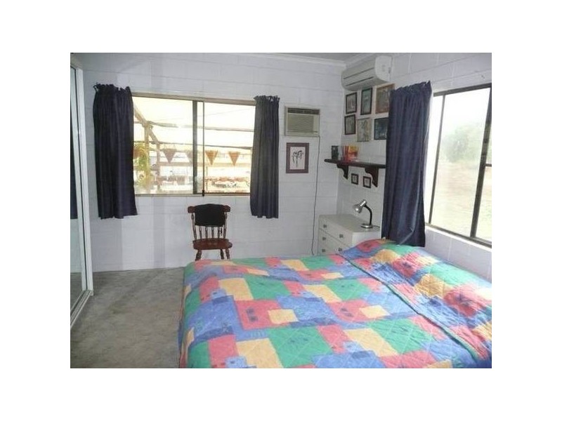 18502 Bruce Highway, Bowen QLD 4805