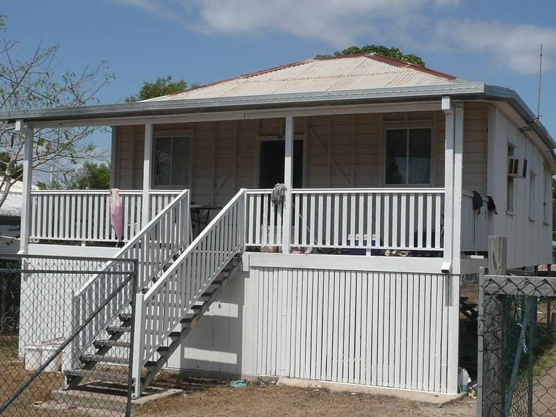 39 Gregory Street, Bowen QLD 4805