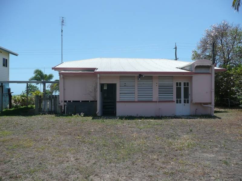 55 Golf Links Road, Bowen QLD 4805