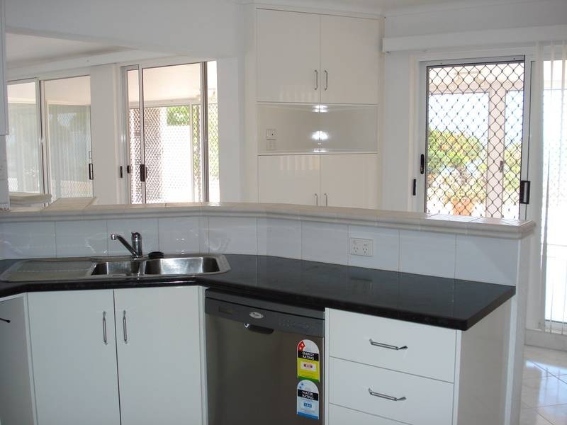 51 Edwards Esplanade, Brisk Bay QLD 4805