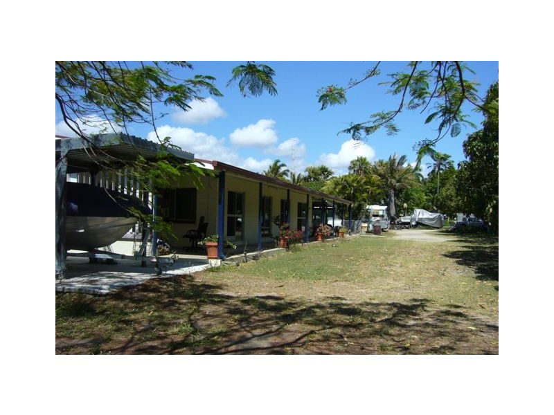 129 Flemington Road, Bowen QLD 4805