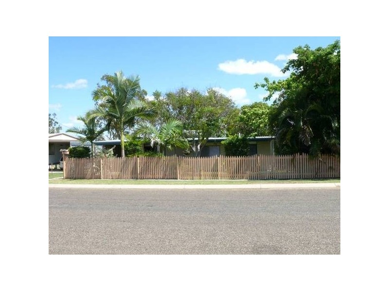 14 Fifth Avenue, Scottville QLD 4804