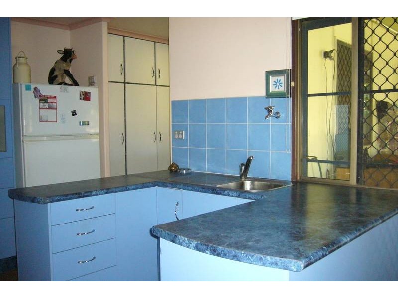 80 Hillview Road, Bowen QLD 4805