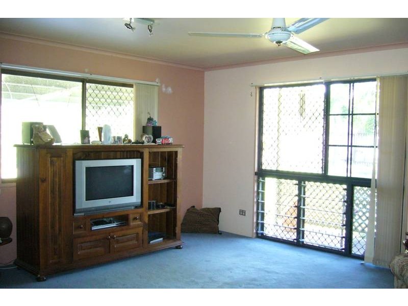 80 Hillview Road, Bowen QLD 4805