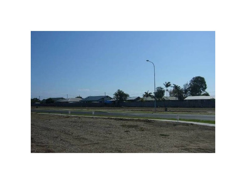 9 Lime Tree Court, Bowen QLD 4805