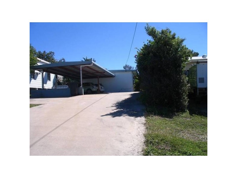 3/16 Powell Street, Bowen QLD 4805