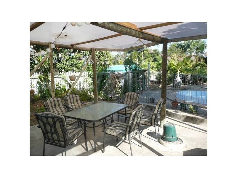 25 Reynolds Street, Bowen QLD 4805