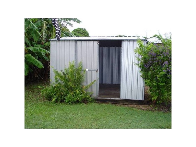 17 BRISBANE STREET, Bowen QLD 4805