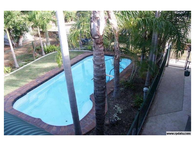 27 Mitchell Street, Bowen QLD 4805