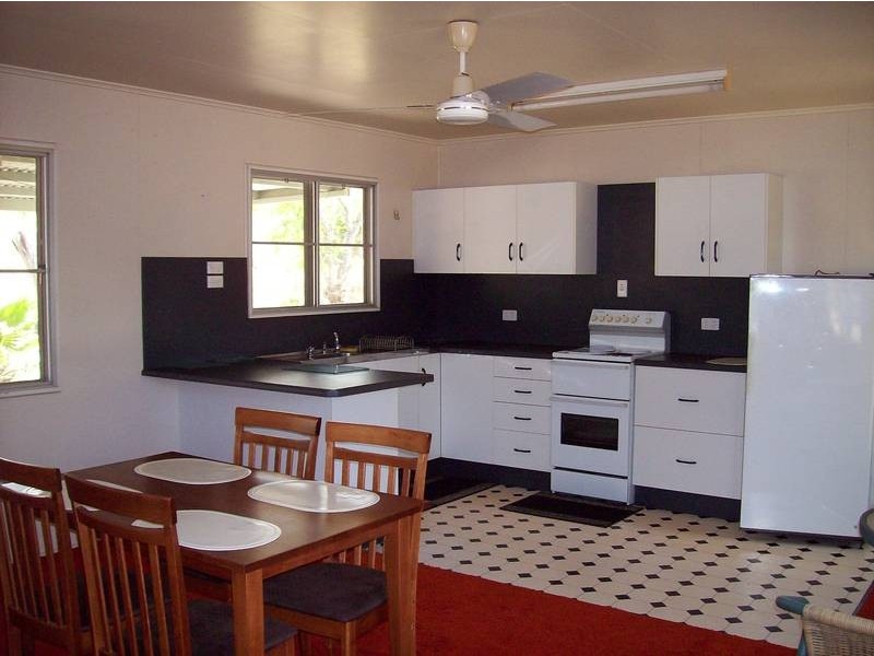 248 Bruce Highway, Bowen QLD 4805