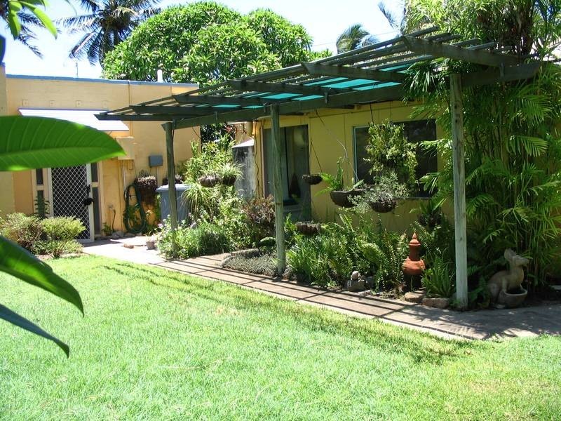 8 Howard Street, Bowen QLD 4805