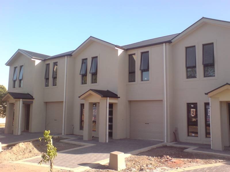 2 Raggatt Crescent, Mitchell Park SA 5043