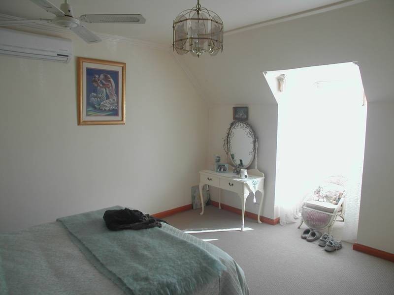 7 Crozier Terrace, Oaklands Park SA 5046