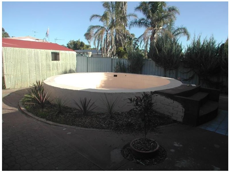 19 Featherstone Drive, Huntfield Heights SA 5163