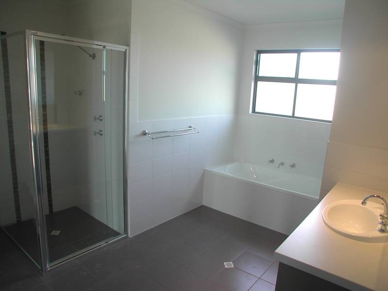 11b Raggatt Crescent, Mitchell Park SA 5043