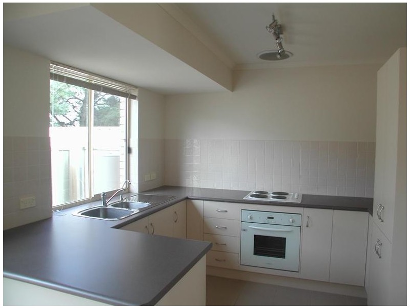 8/1 Church Crescent, Marion SA 5043