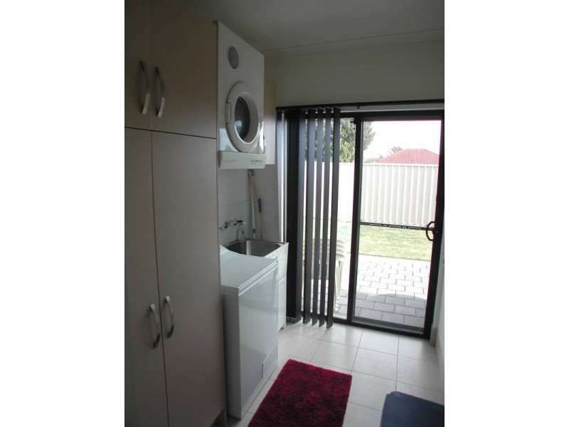 24b David Avenue, Mitchell Park SA 5043