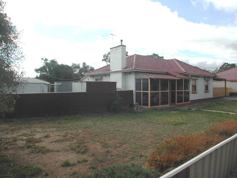 1 Trott Grove, Oaklands Park SA 5046