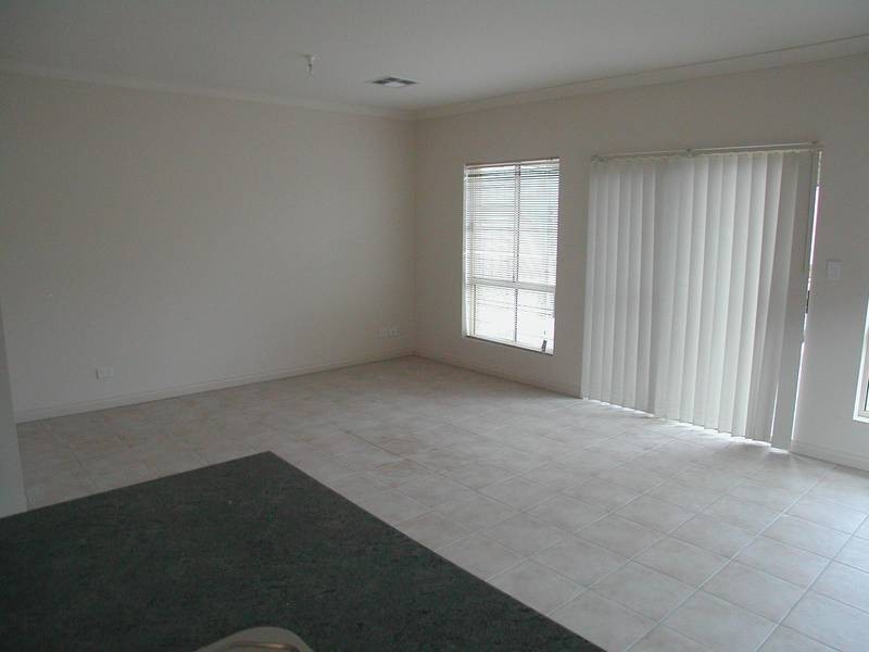 46 White Crescent, Seacombe Gardens SA 5047