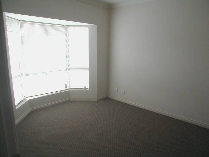 46 White Crescent, Seacombe Gardens SA 5047