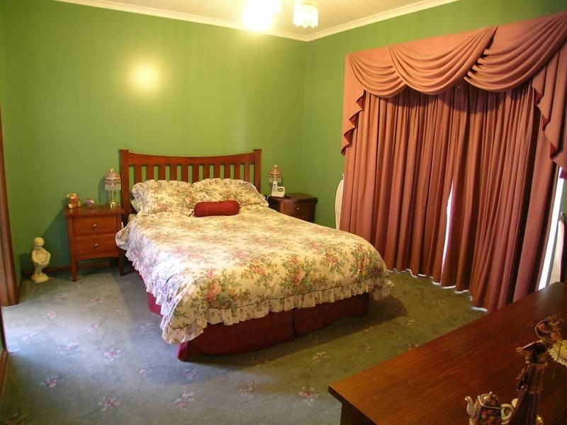 Woodcroft SA 5162