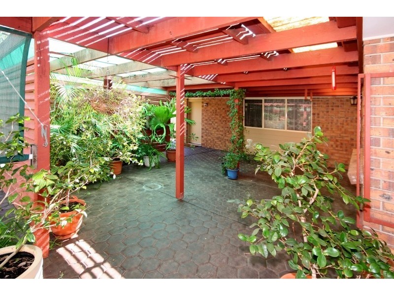 15 Newport Crescent, Aberfoyle Park SA 5159