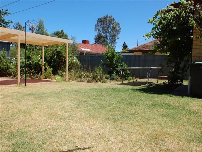 25 Maldon Avenue, Mitchell Park SA 5043