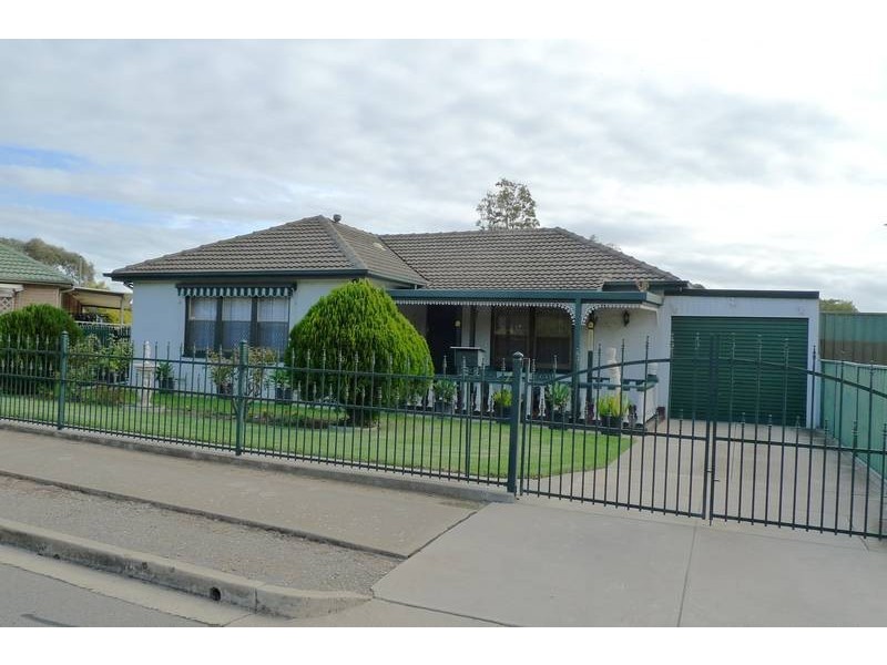 15 Moreland Avenue, Mitchell Park SA 5043