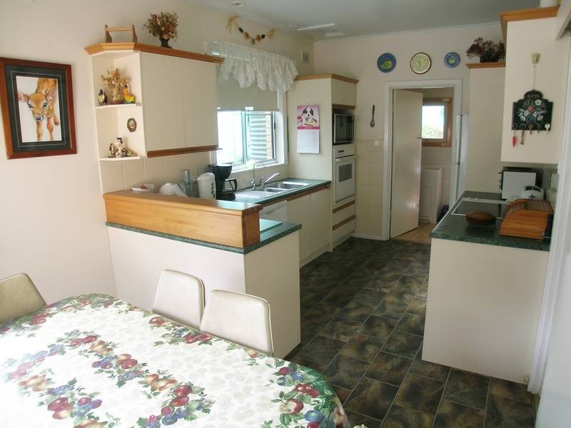 6 Brodie Crescent, Christies Beach SA 5165