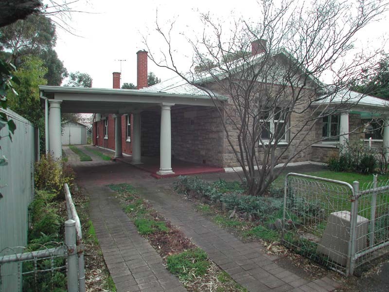 4 Eric Avenue, Black Forest SA 5035